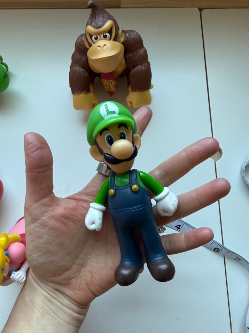Mario bros figures. Peach, donkey Kong, toad, Luigi, yoshi. All 5-6 inches - Picture 6 of 7